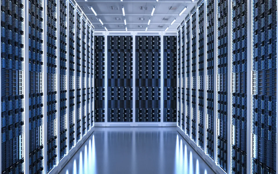 Symmetrical aisle inside a hyperscale data centre